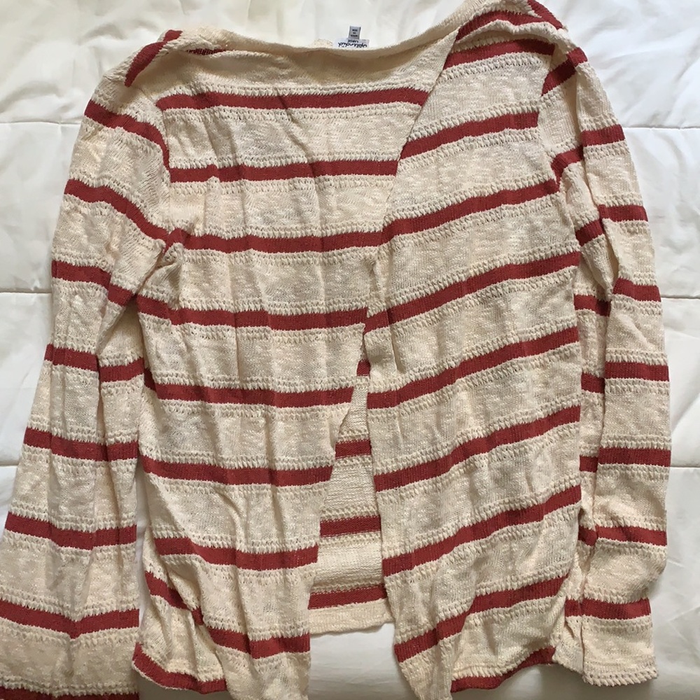 NWOT Splendid pullover split back sweater large - Picture 4 of 6